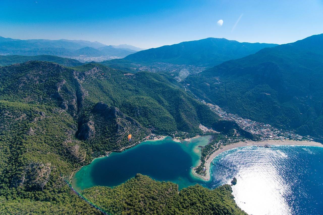 Fethiye – paragliding , Modrá laguna a historické ruiny