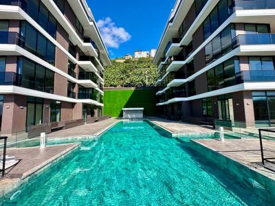 Apartment in a newly built residence with sea view in the center of Alanya